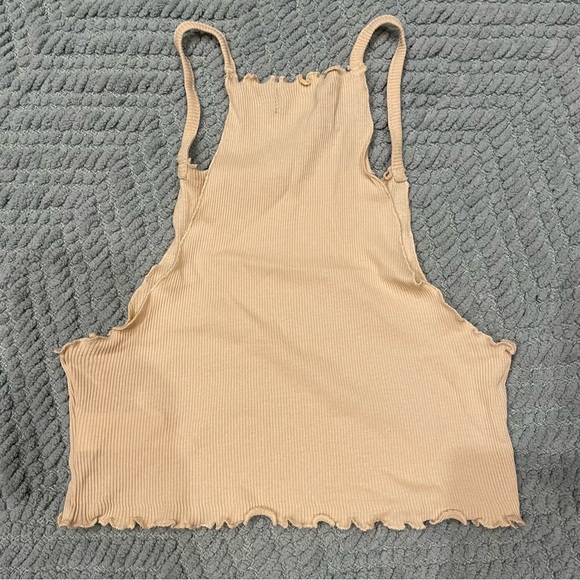 PLT Halter Crop Top - Picture 2 of 4